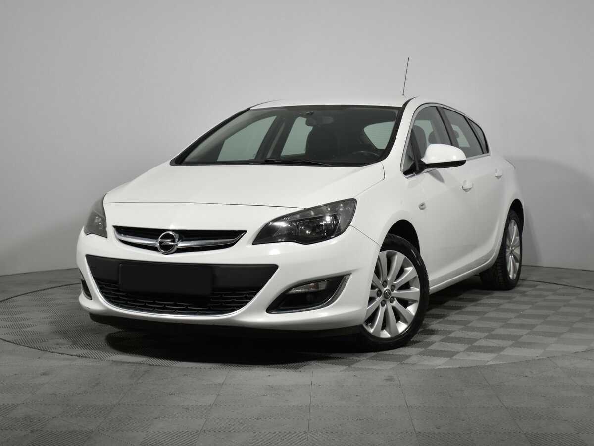 Opel Astra с пробегом — 2014 год. Фото: #0