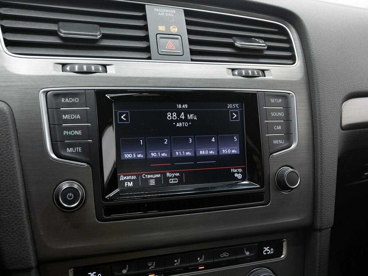 Volkswagen Golf с пробегом — 2013 год. Фото: #19