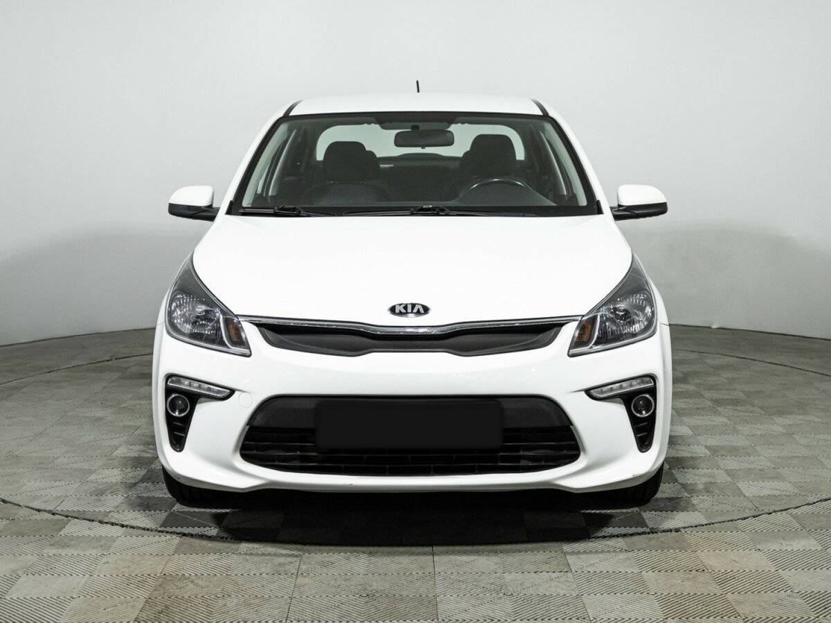 Kia Rio с пробегом — 2018 год. Фото: #1