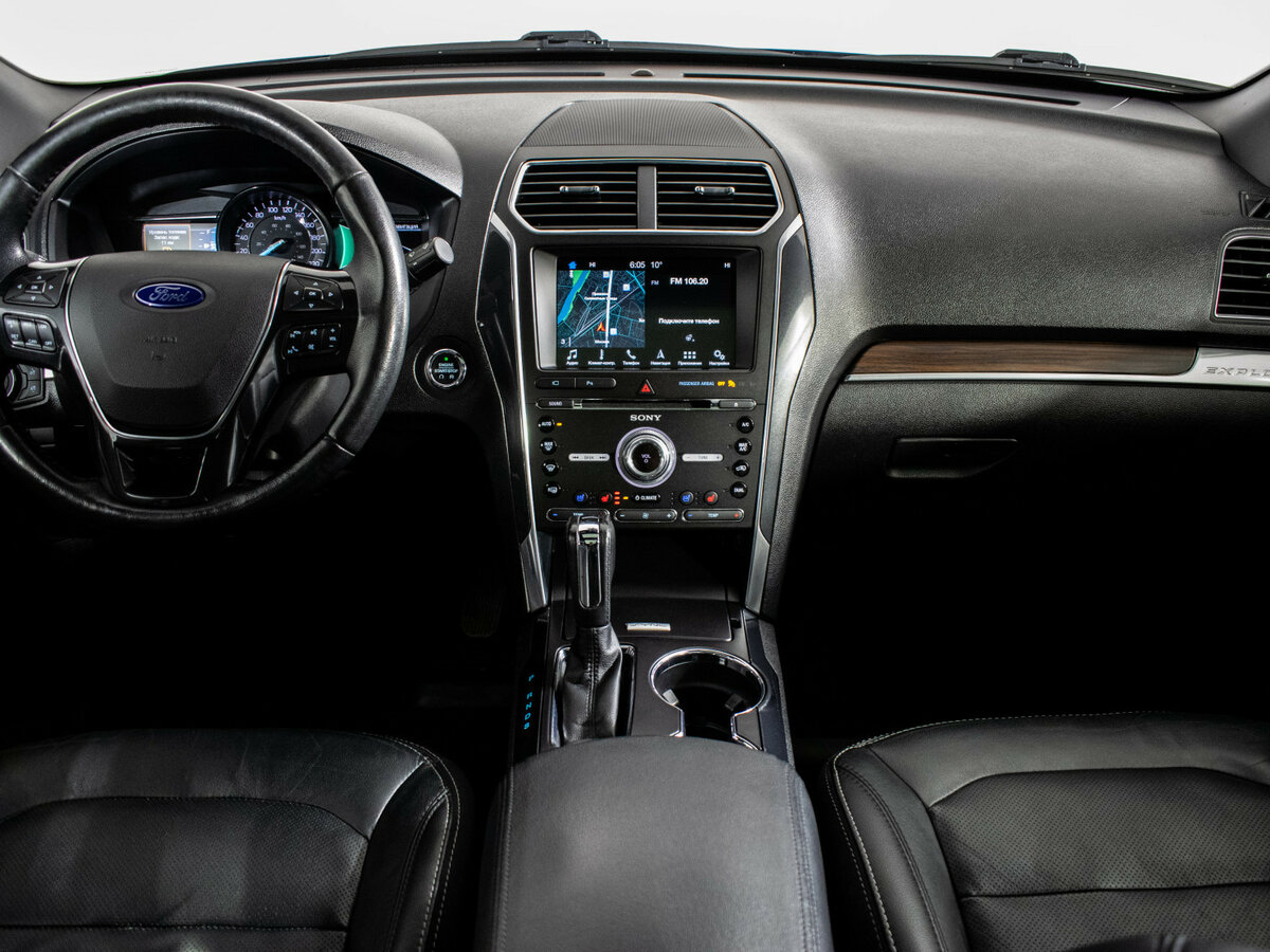 Ford Explorer с пробегом — 2017 год. Фото: #12