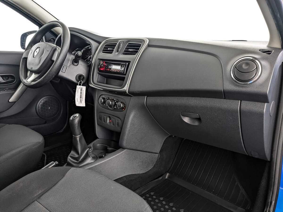 Renault Logan с пробегом — 2016 год. Фото: #8