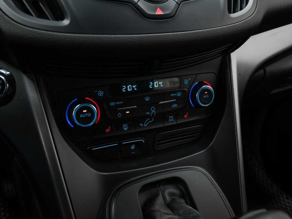 Ford Kuga с пробегом — 2016 год. Фото: #16