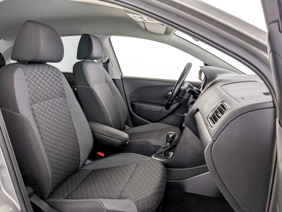 Volkswagen Polo с пробегом — 2019 год. Фото: #22