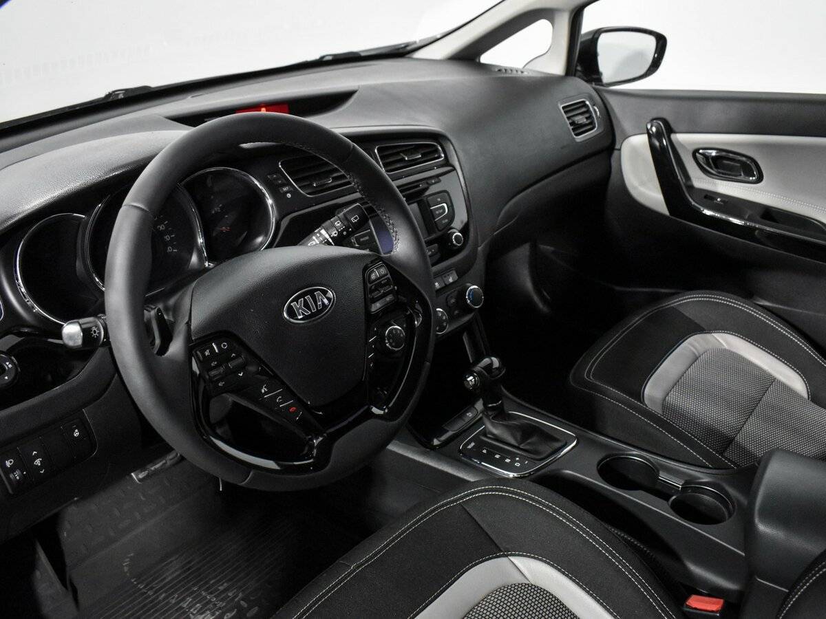 Kia Ceed с пробегом — 2014 год. Фото: #8