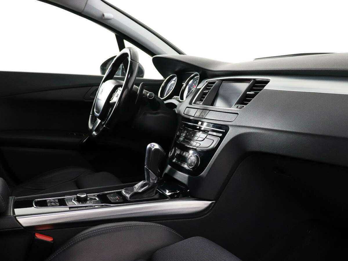 Peugeot 508 с пробегом — 2012 год. Фото: #6
