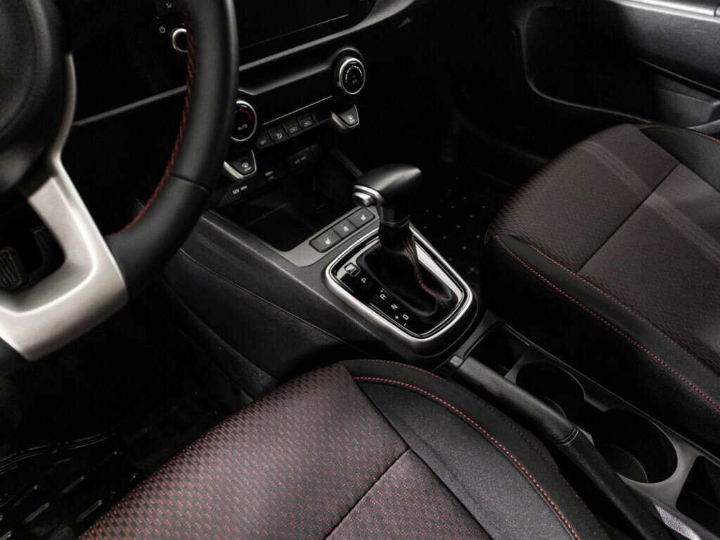 Kia Rio с пробегом — 2021 год. Фото: #20