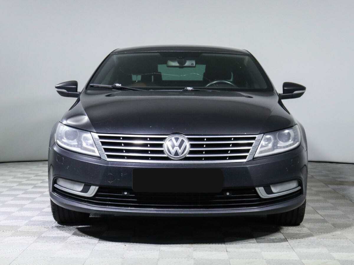 Volkswagen Passat CC с пробегом — 2013 год. Фото: #1