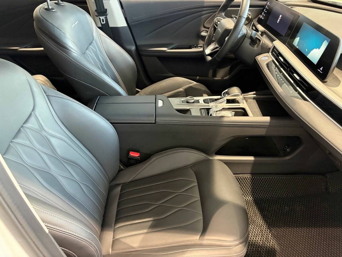 Chery Arrizo 8 с пробегом — 2024 год. Фото: #9