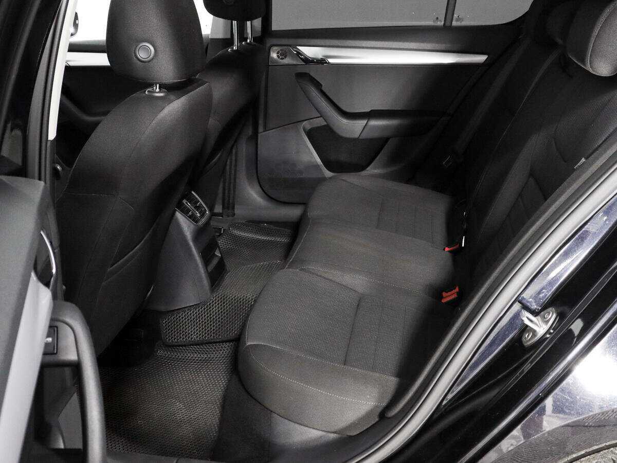 Skoda Octavia с пробегом — 2016 год. Фото: #9