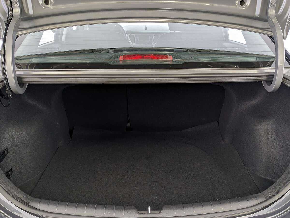 Hyundai Solaris с пробегом — 2021 год. Фото: #9