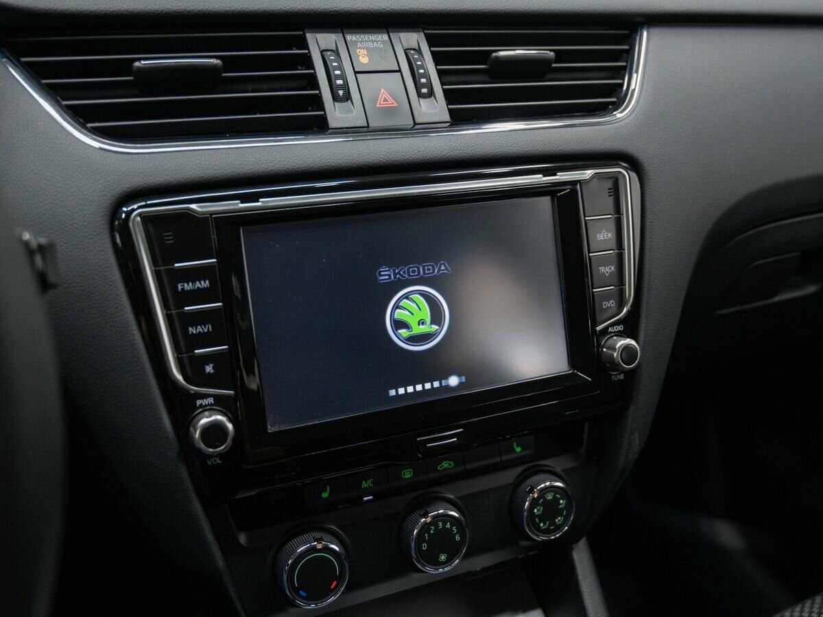 Skoda Octavia с пробегом — 2013 год. Фото: #18