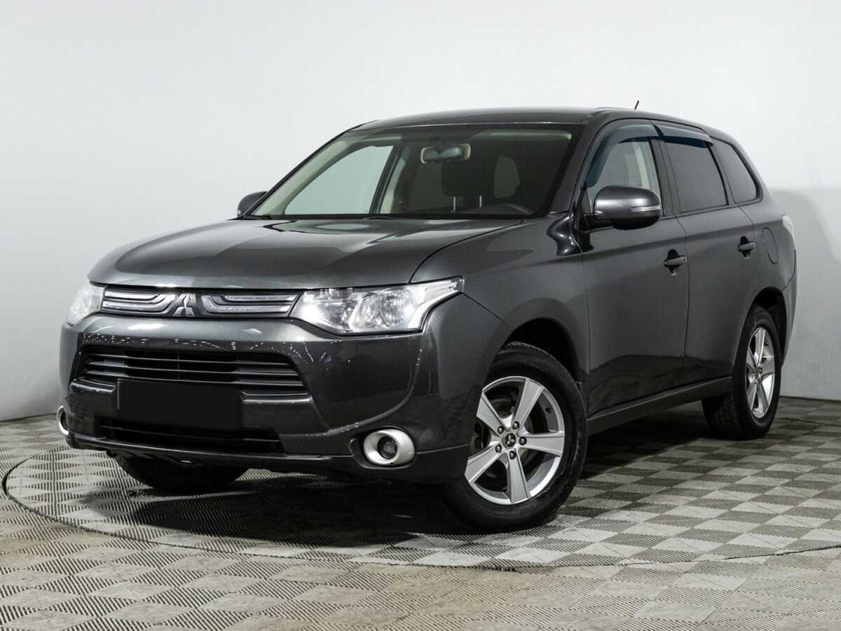 Mitsubishi Outlander с пробегом — 2013 год. Фото: #0