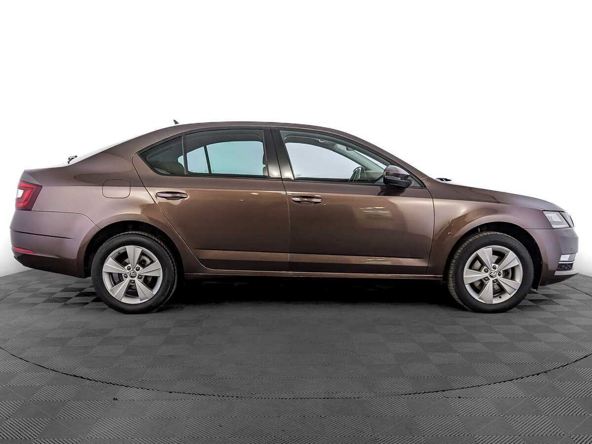Skoda Octavia с пробегом — 2019 год. Фото: #3