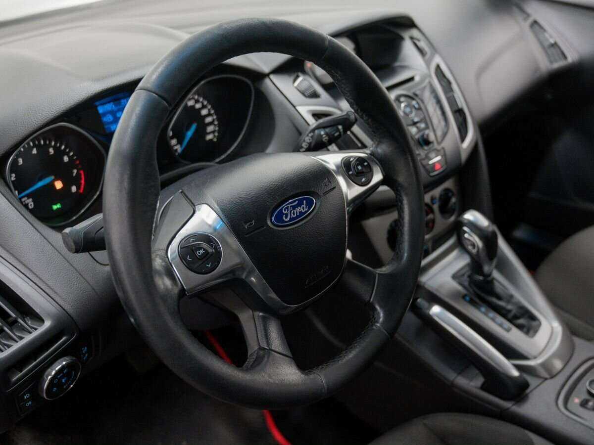 Ford Focus с пробегом — 2013 год. Фото: #19