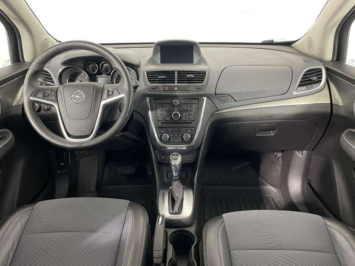 Opel Mokka с пробегом — 2014 год. Фото: #6