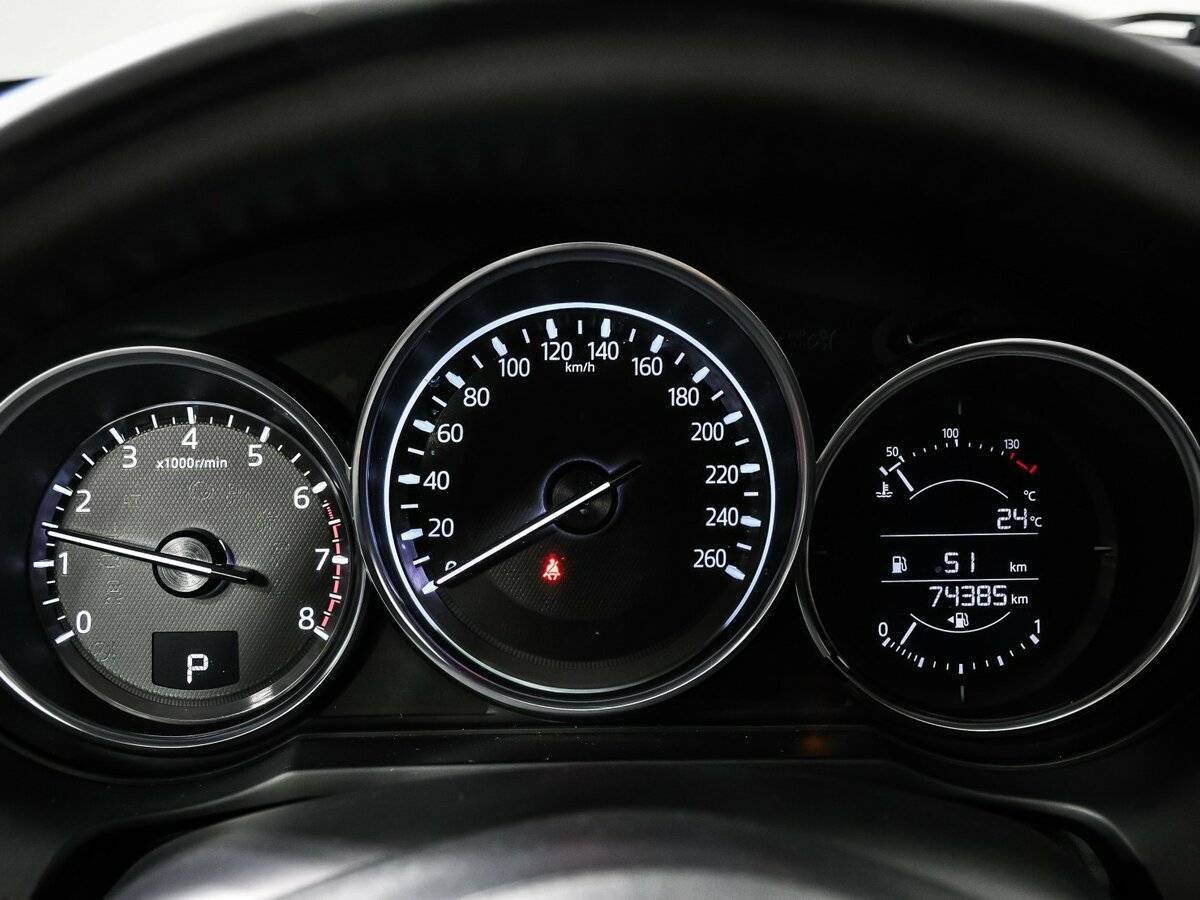 Mazda 6 с пробегом — 2017 год. Фото: #9