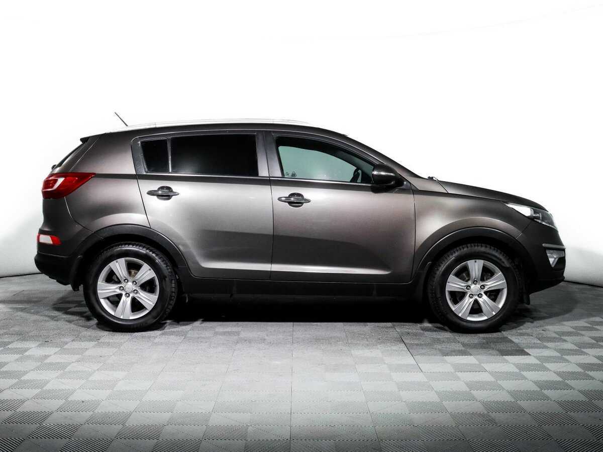 Kia Sportage с пробегом — 2012 год. Фото: #3