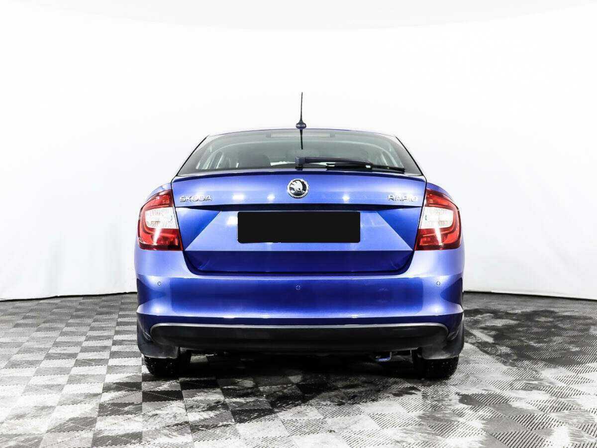 Skoda Rapid с пробегом — 2017 год. Фото: #5