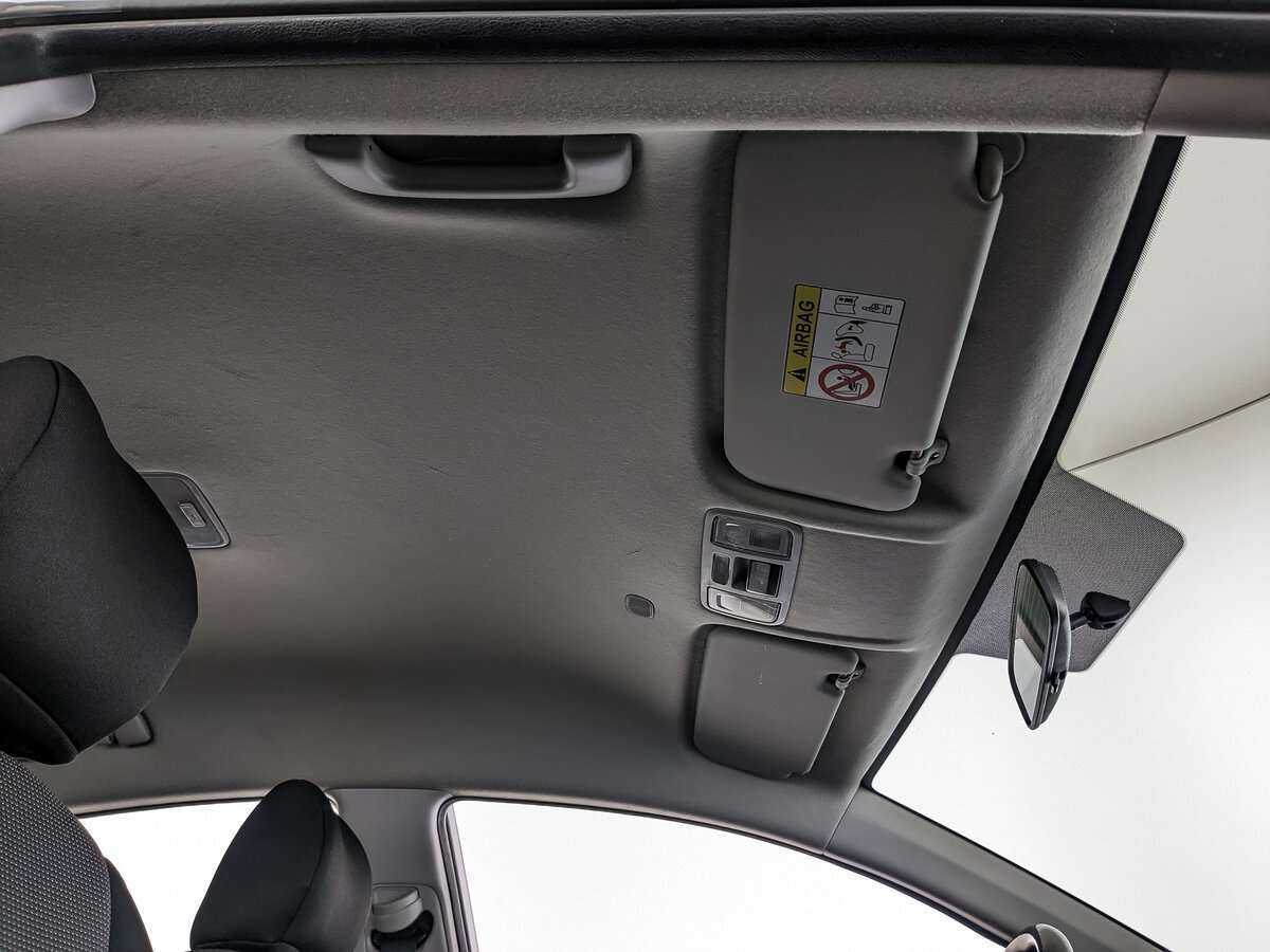 Hyundai Solaris с пробегом — 2018 год. Фото: #18