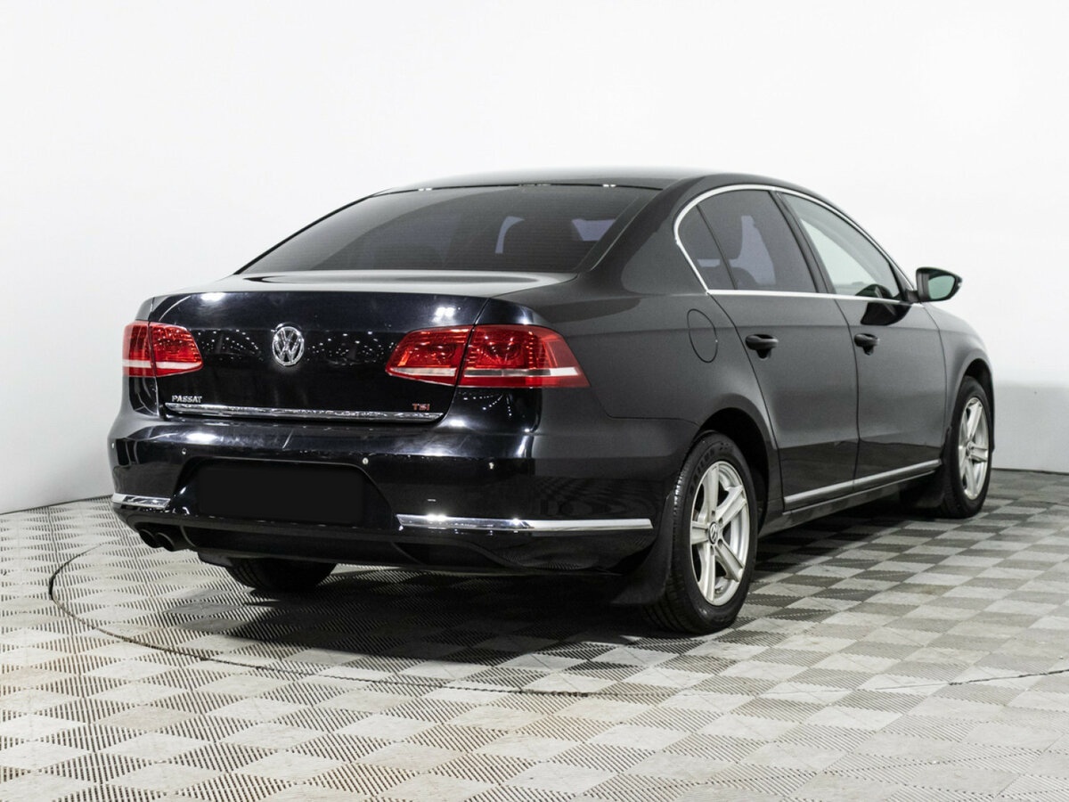Volkswagen Passat с пробегом — 2012 год. Фото: #3