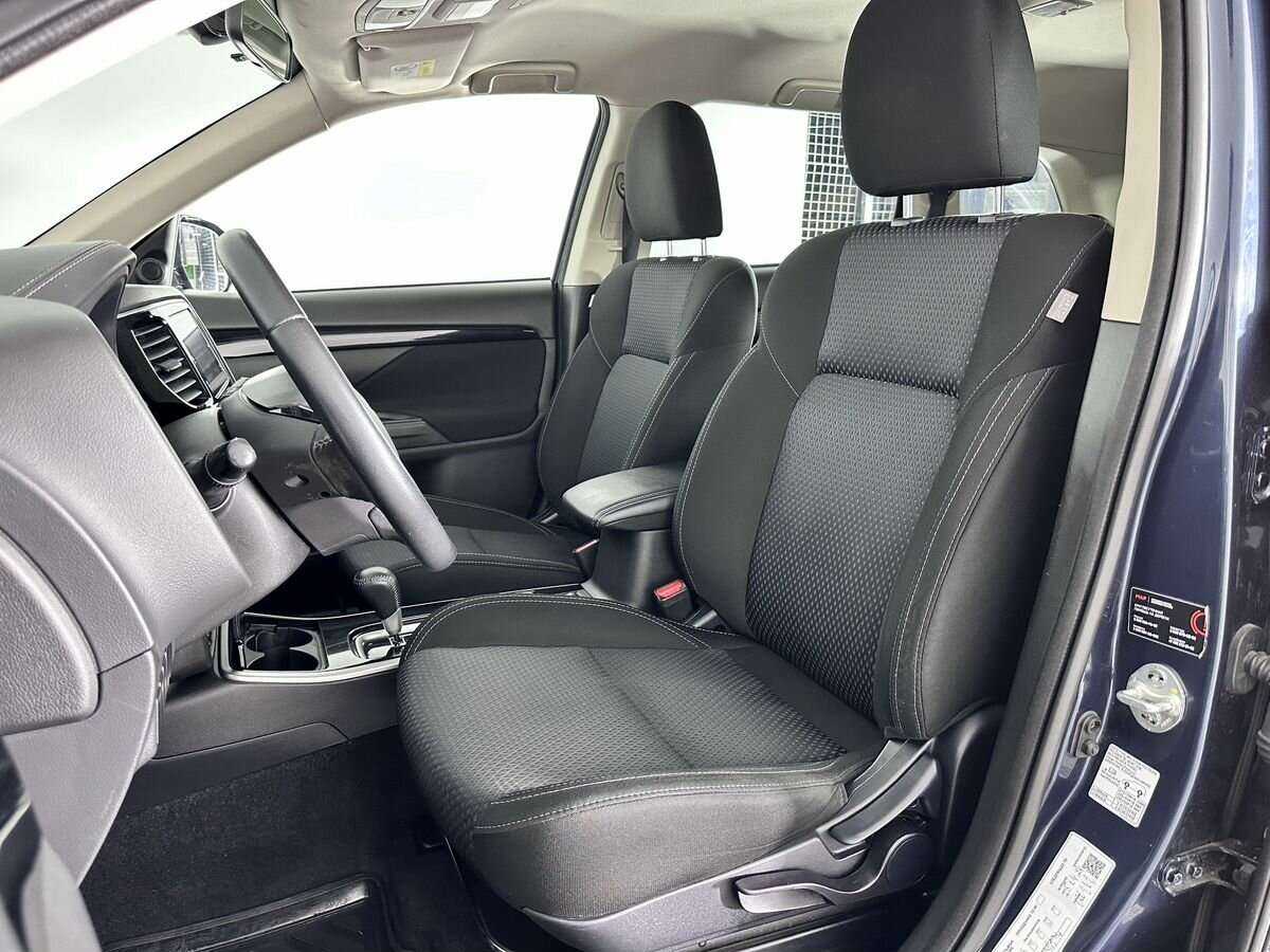 Mitsubishi Outlander с пробегом — 2019 год. Фото: #10