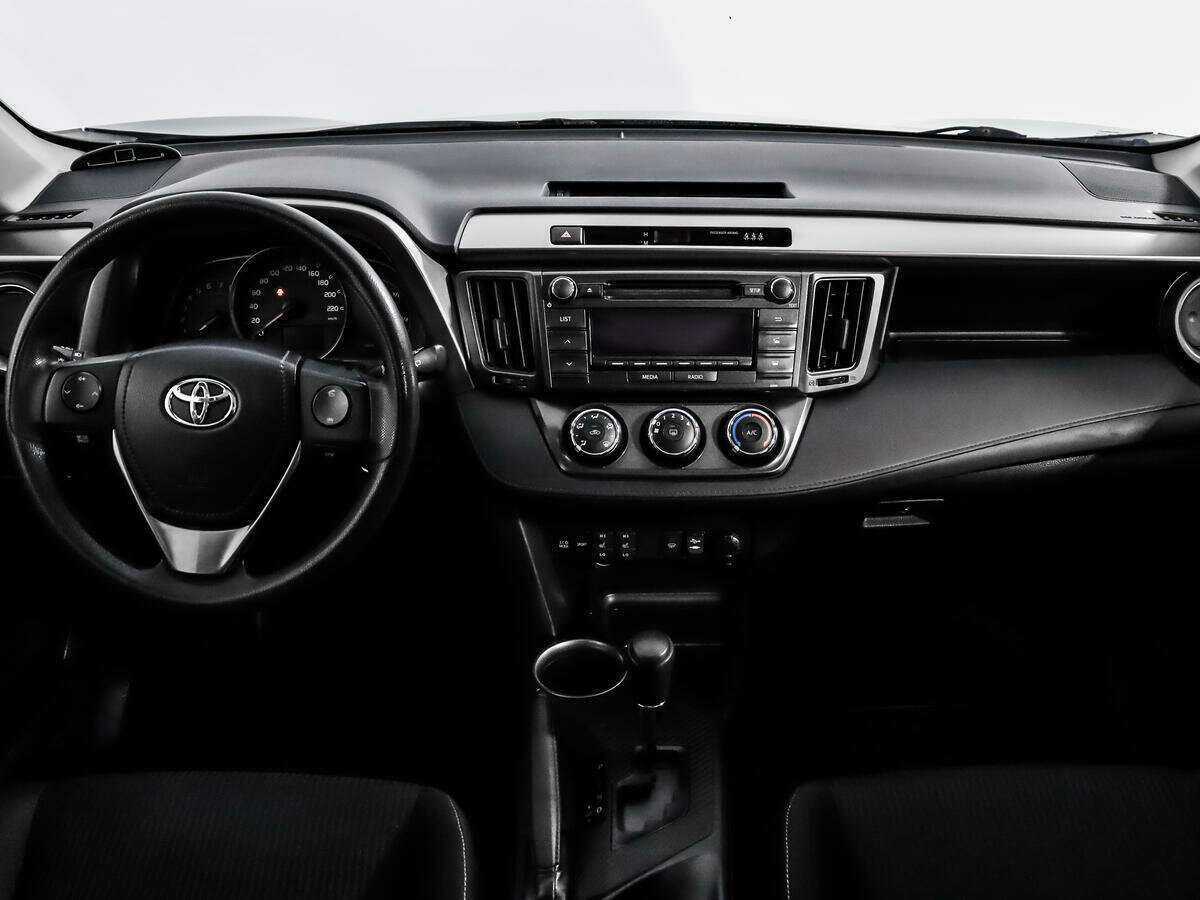 Toyota RAV4 с пробегом — 2013 год. Фото: #11