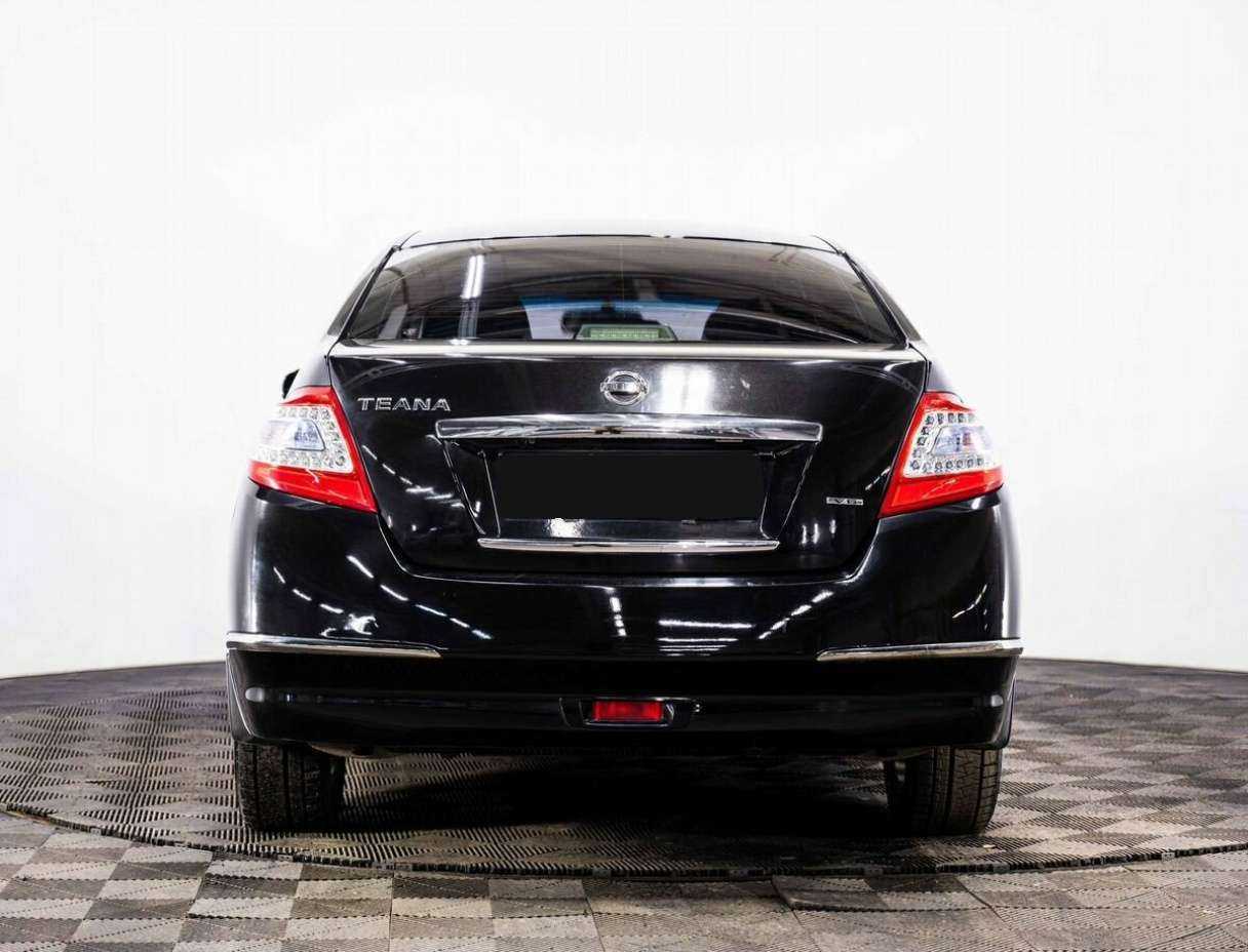 Nissan Teana с пробегом — 2012 год. Фото: #4