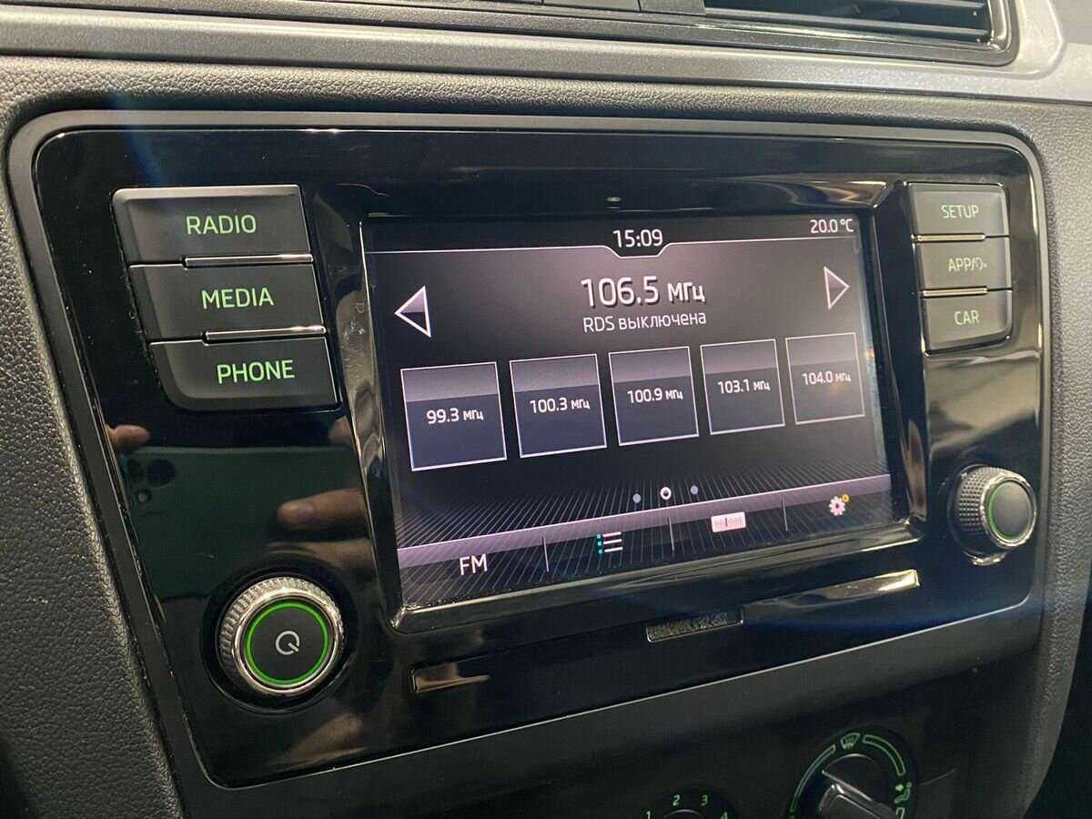 Skoda Rapid с пробегом — 2018 год. Фото: #12