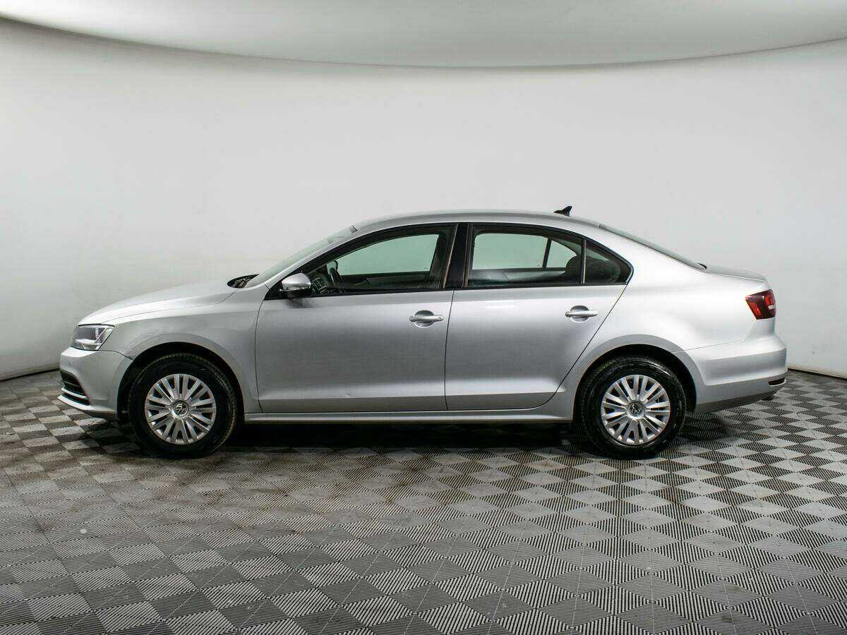 Volkswagen Jetta с пробегом — 2018 год. Фото: #7