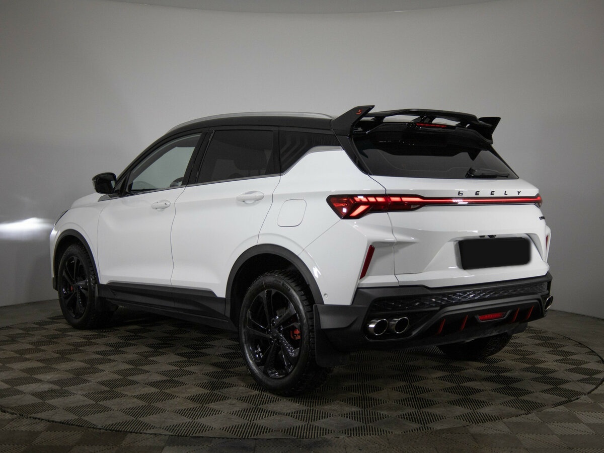 Geely Coolray с пробегом — 2023 год. Фото: #5