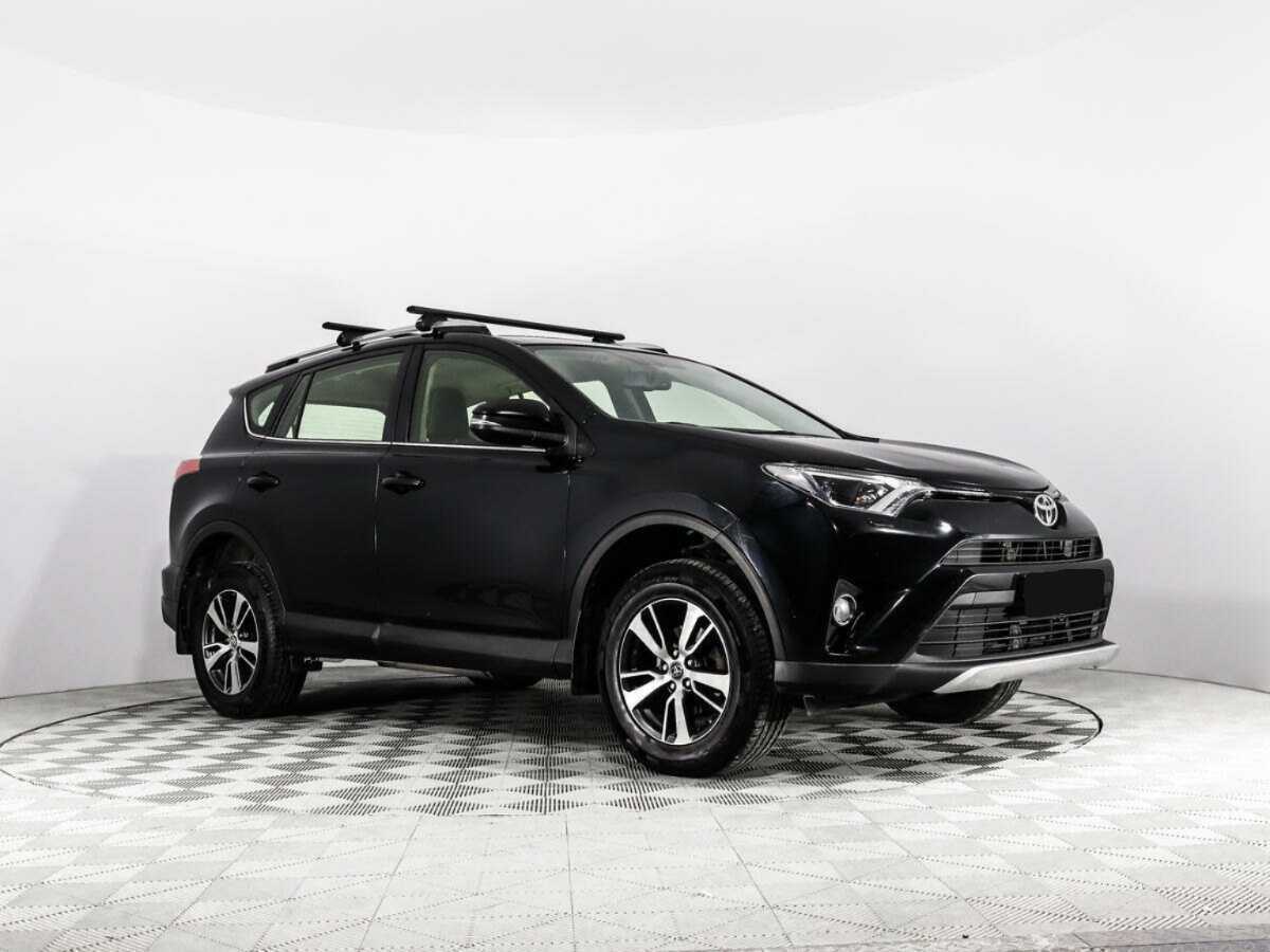 Toyota RAV4 с пробегом — 2016 год. Фото: #2