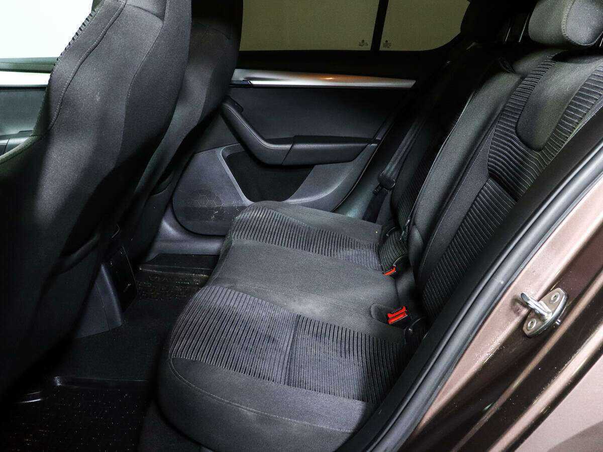 Skoda Octavia с пробегом — 2013 год. Фото: #7