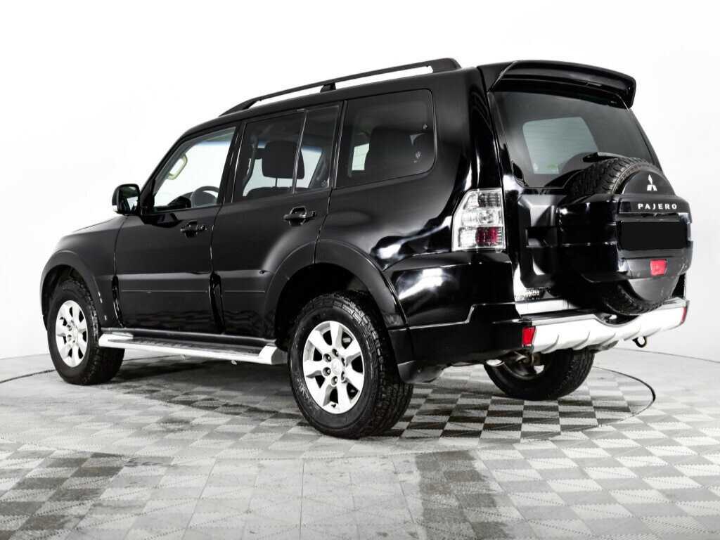 Mitsubishi Pajero с пробегом — 2014 год. Фото: #6