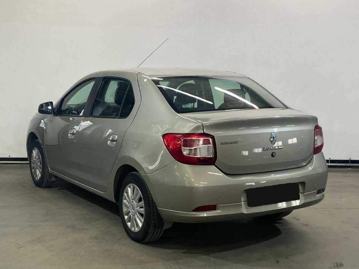 Renault Logan с пробегом — 2016 год. Фото: #6