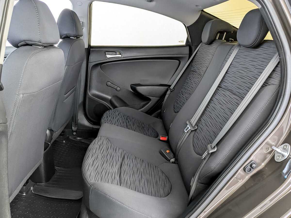 Hyundai Solaris с пробегом — 2016 год. Фото: #11