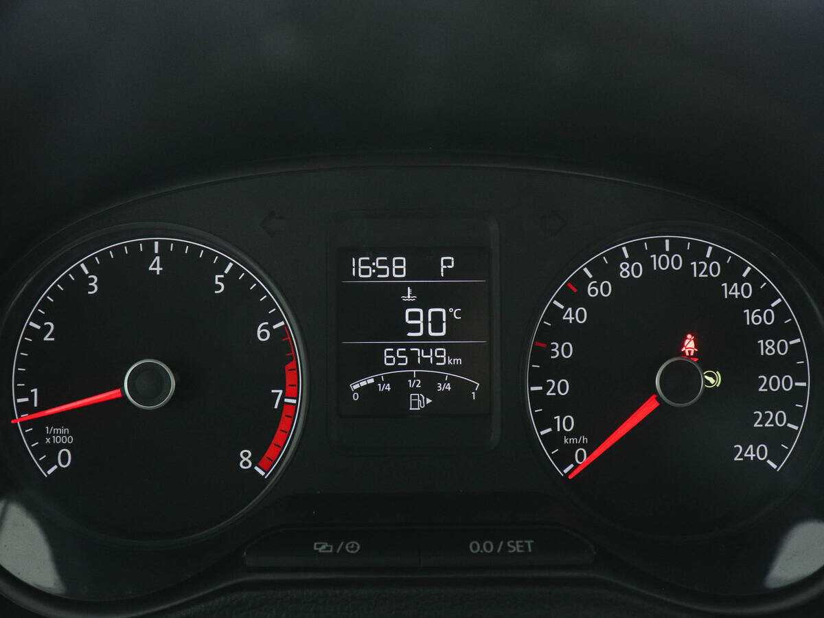 Volkswagen Polo с пробегом — 2019 год. Фото: #10