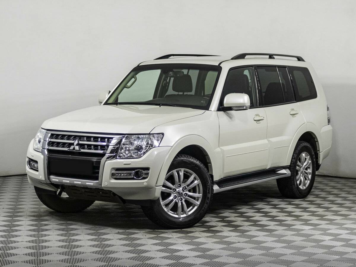 Mitsubishi Pajero с пробегом — 2014 год. Фото: #0