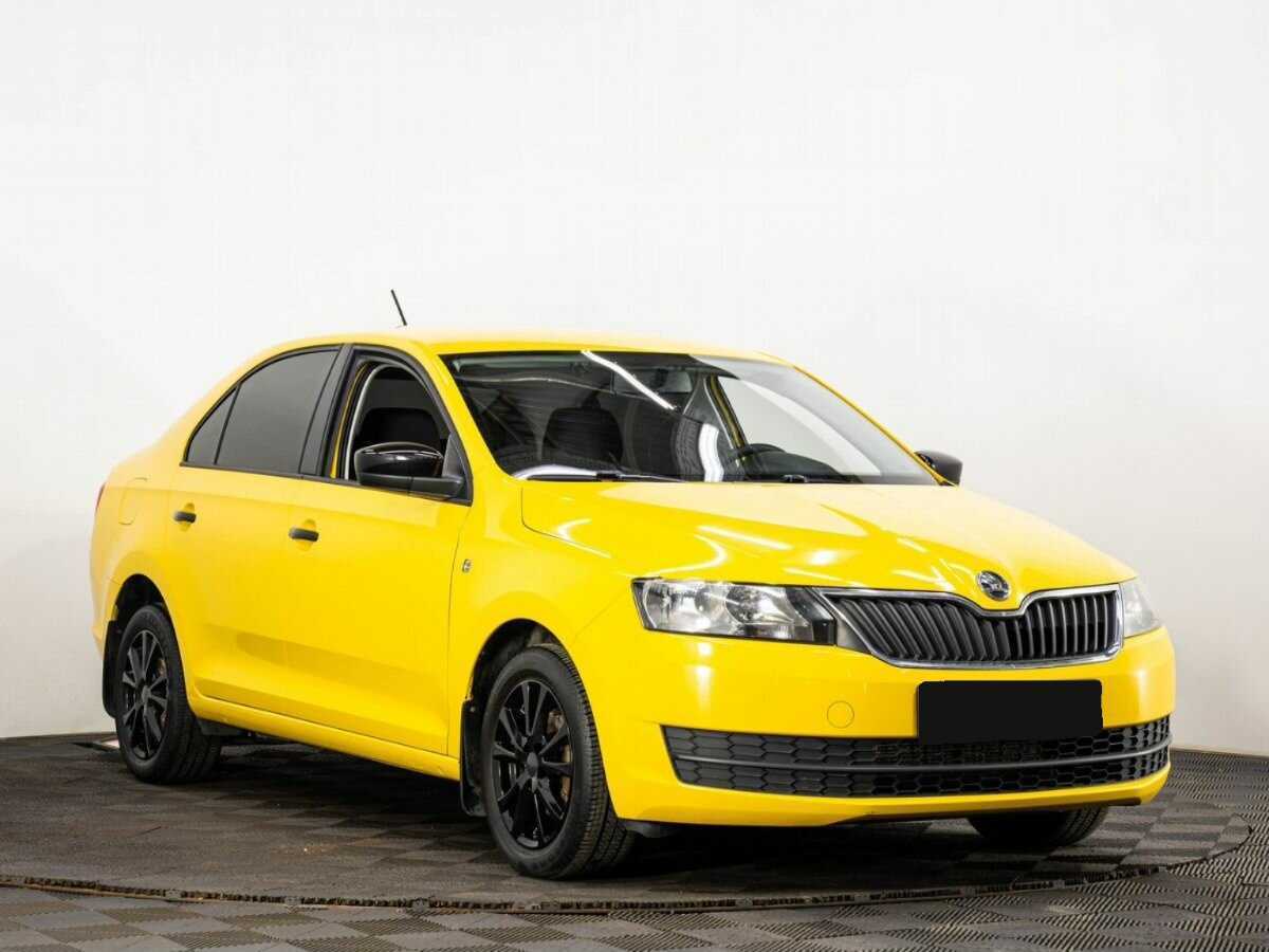 Skoda Rapid с пробегом — 2017 год. Фото: #2