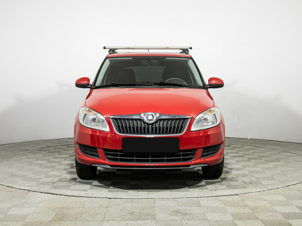 Skoda Fabia с пробегом — 2014 год. Фото: #1