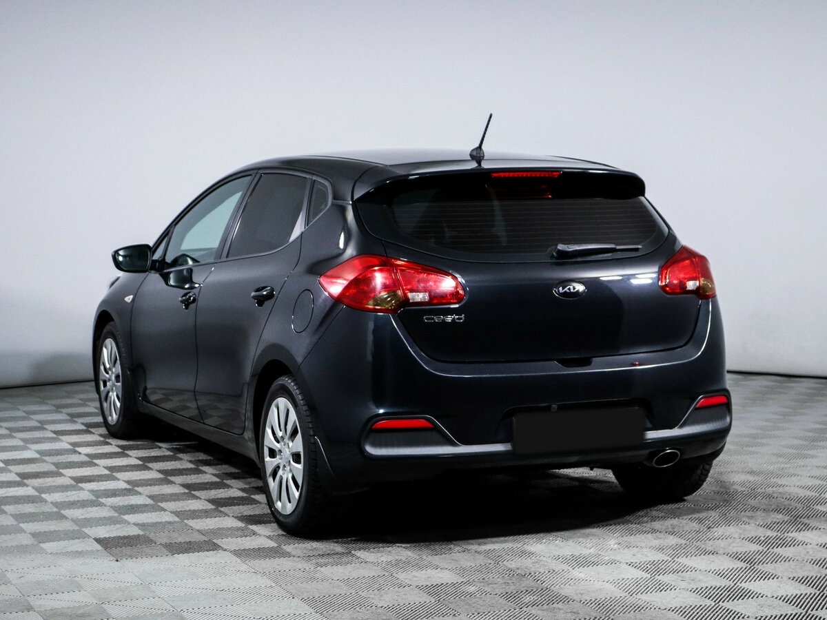 Kia Ceed с пробегом — 2015 год. Фото: #5