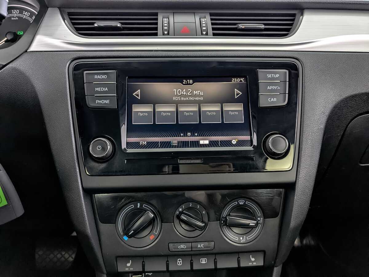 Skoda Rapid с пробегом — 2019 год. Фото: #12