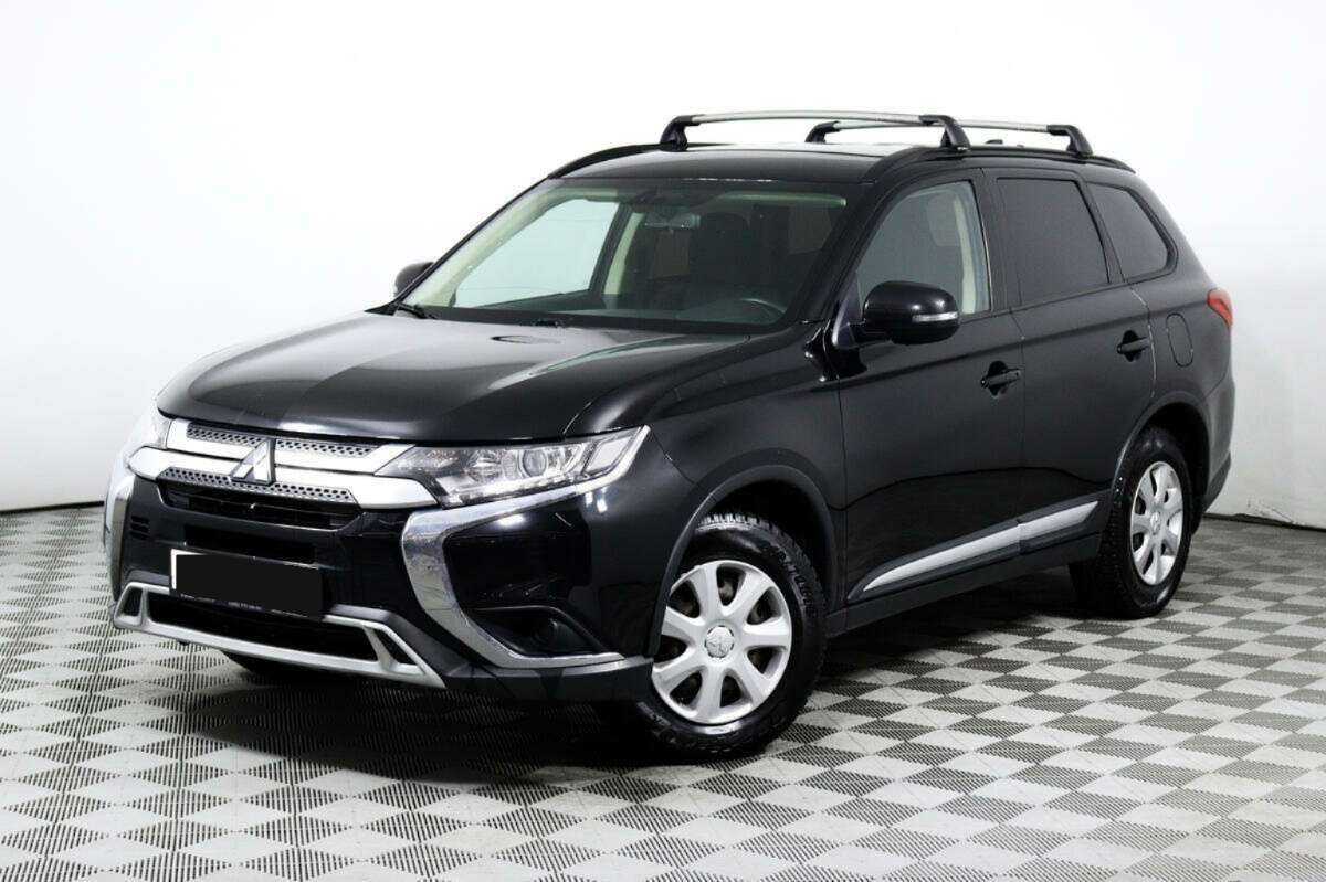 Mitsubishi Outlander с пробегом — 2018 год. Фото: #0