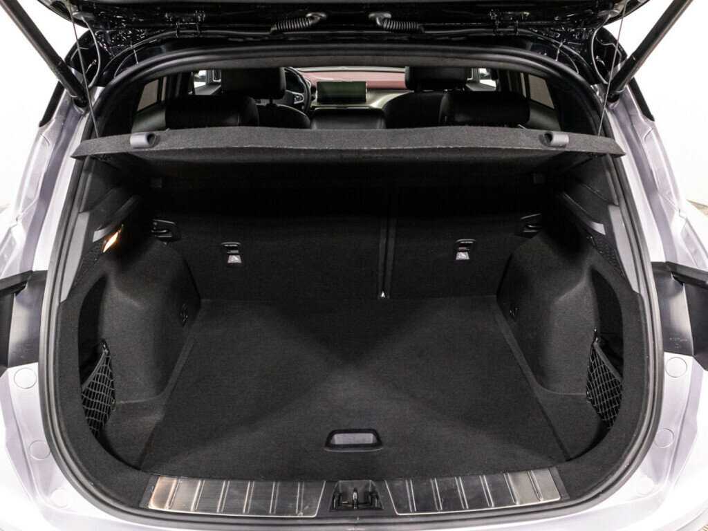 Geely Coolray с пробегом — 2023 год. Фото: #14