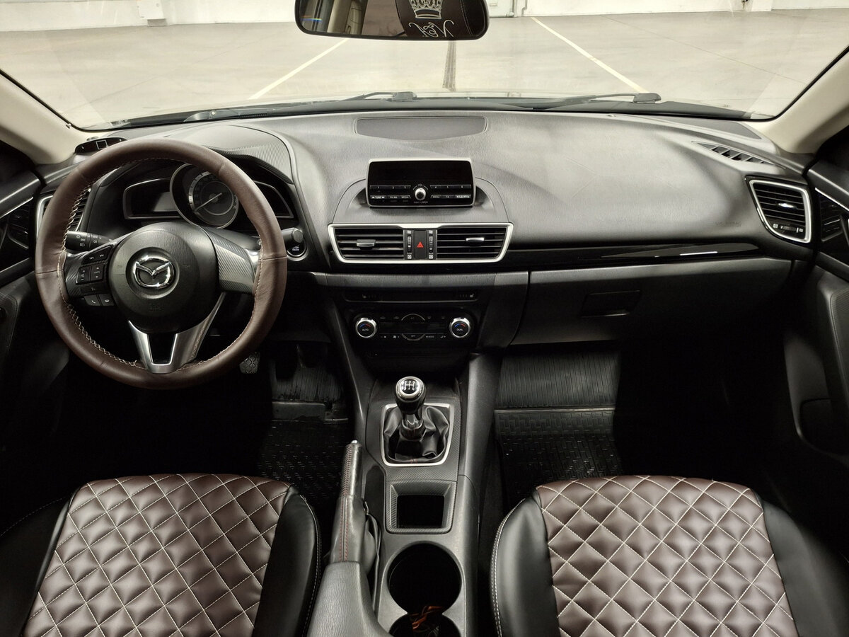 Mazda 3 с пробегом — 2014 год. Фото: #13