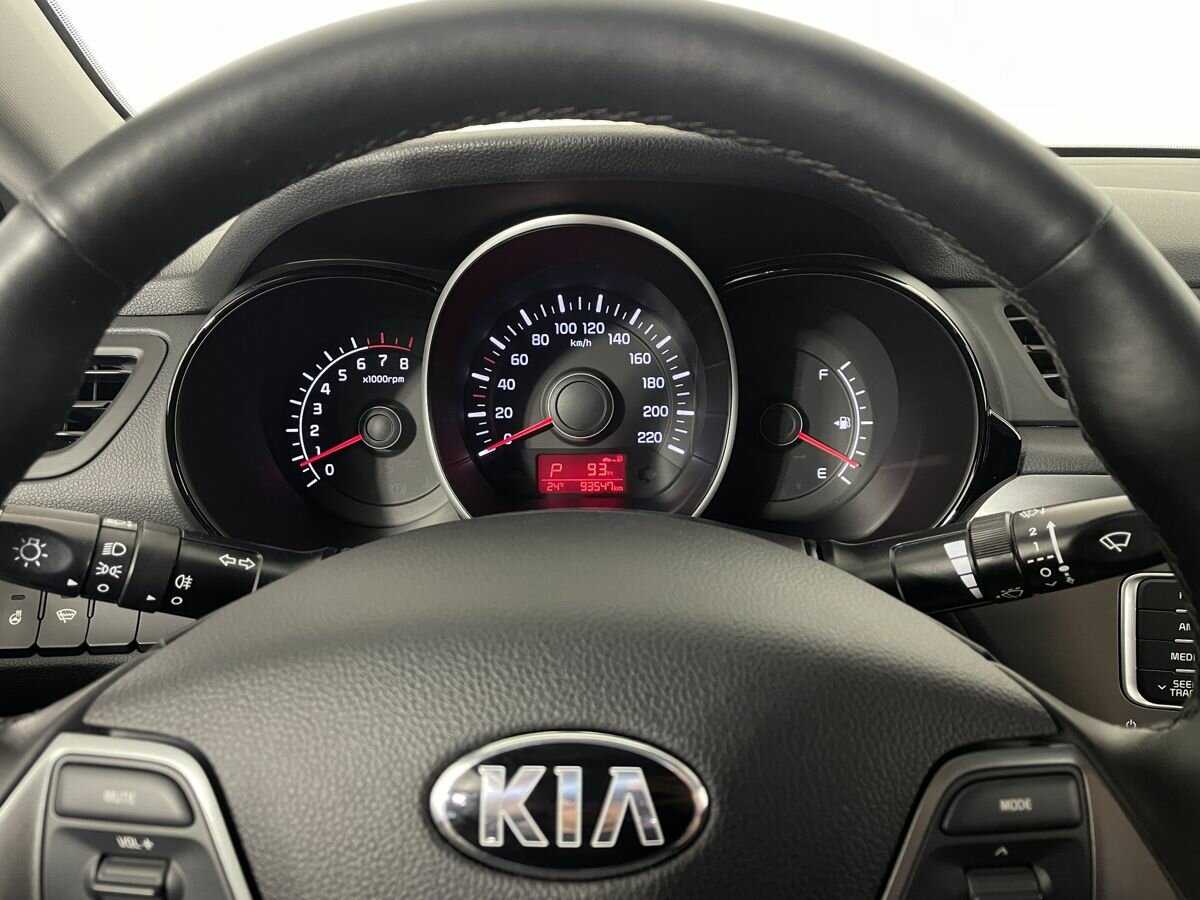 Kia Rio с пробегом — 2016 год. Фото: #9