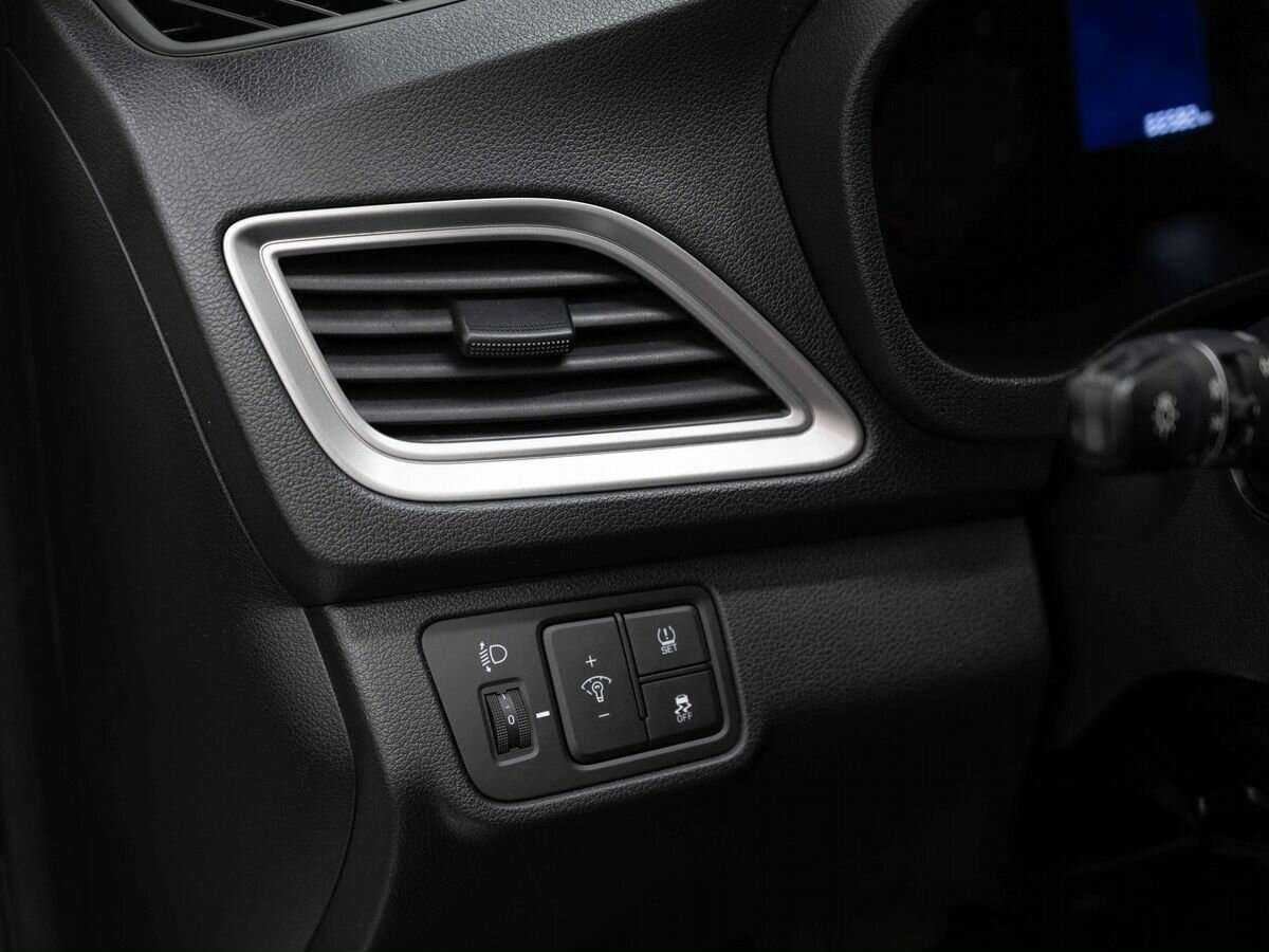 Hyundai Solaris с пробегом — 2020 год. Фото: #18