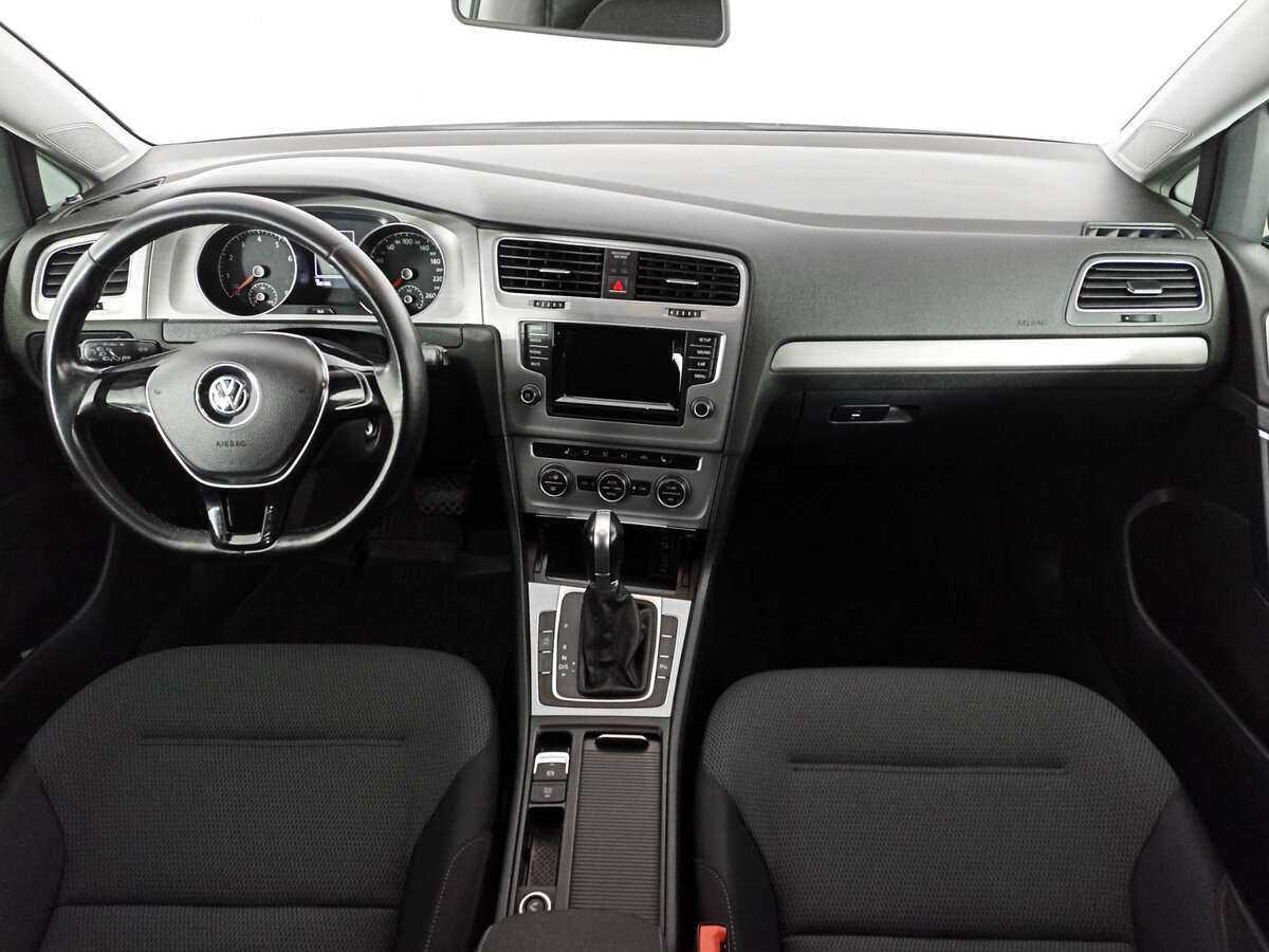 Volkswagen Golf с пробегом — 2014 год. Фото: #11