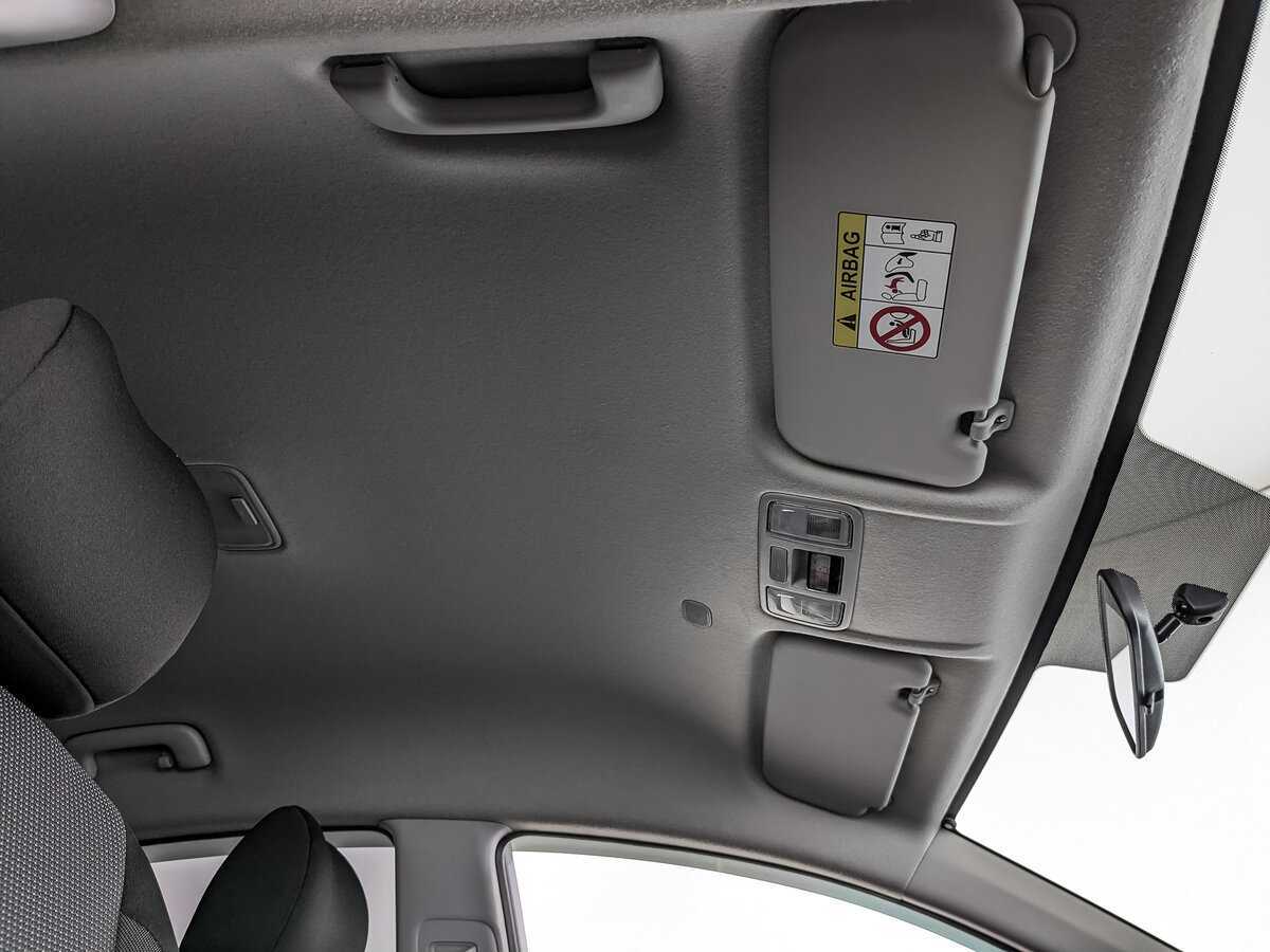 Hyundai Solaris с пробегом — 2022 год. Фото: #18