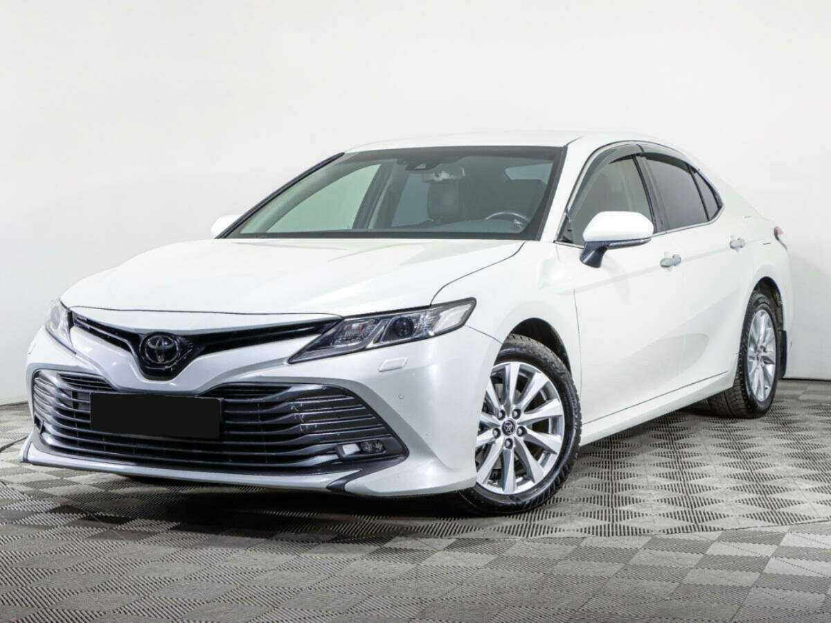 Toyota Camry с пробегом — 2018 год. Фото: #0