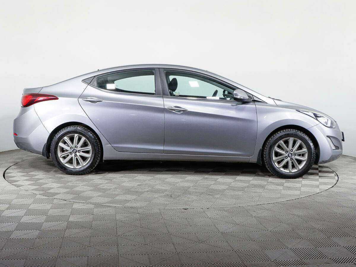 Hyundai Elantra с пробегом — 2014 год. Фото: #3